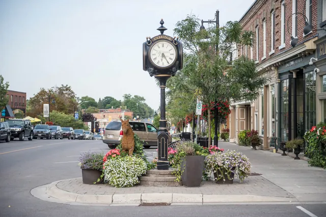 Downtown Grand Valley streetscape
